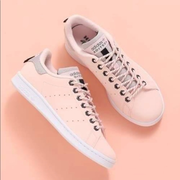stan smith halo pink